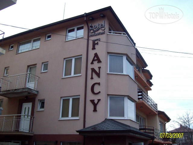 Фото Fancy Family Hotel