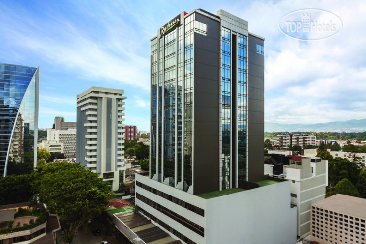 Фото Radisson Hotel & Suites