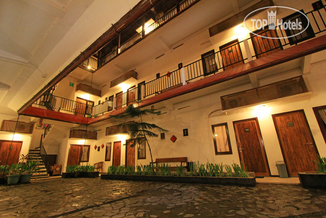 Фото Mawar Asri Hotel