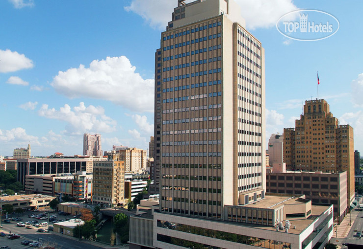 Фото Wyndham St Anthony Riverwalk