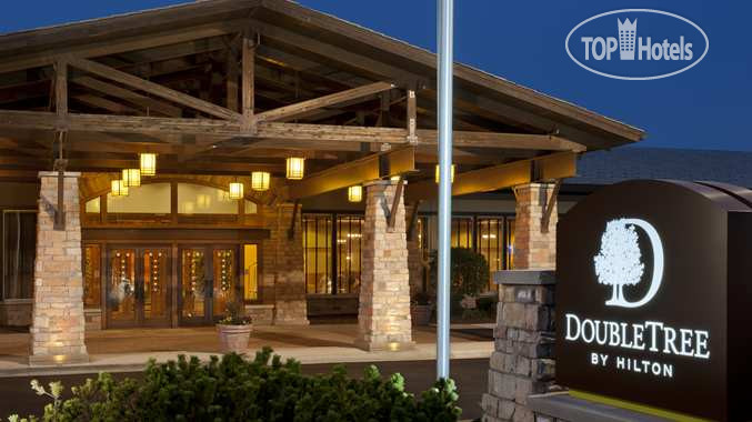 Фото DoubleTree by Hilton Hotel Libertyville - Mundelein