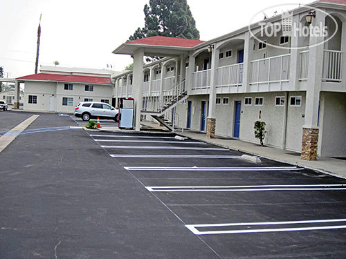 Фото Motel 6 Anaheim