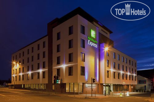 Фото Holiday Inn Express Cheltenham Town Centre