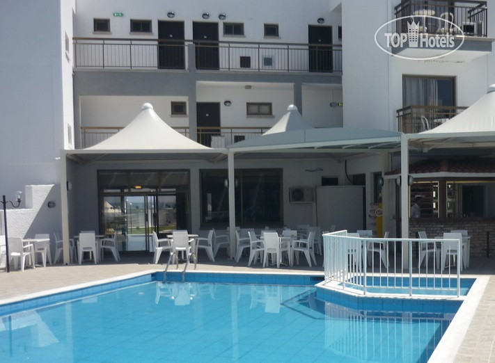 Фото Farkonia Beach Hotel Apartments