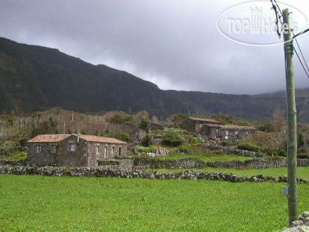 Фото Aldeia da Cuada